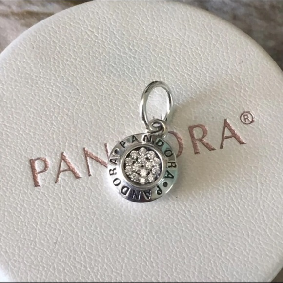 Pandora signature pendant for necklace or bracelet - Picture 1 of 2